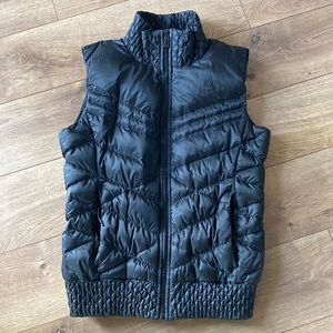 Nike Cascade Down Vest. NWOT